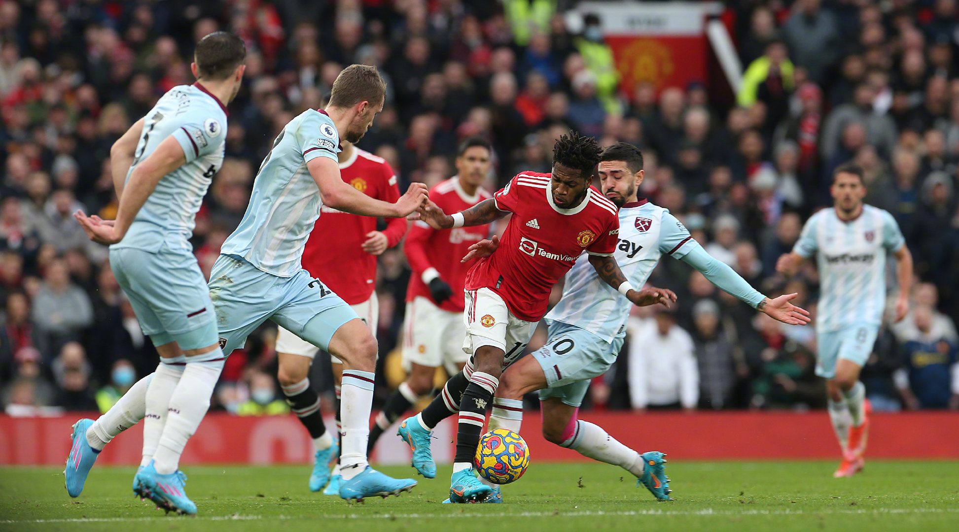 中首度亮相 中首度亮相